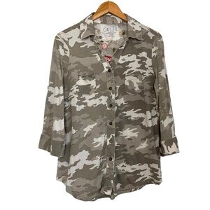 Caite Womens Camo Floral Embroidered Shirt Size Small 3/4 Sleeve Gray Boho